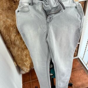 Maurices Light Gray Skinny Jeans 16 Long